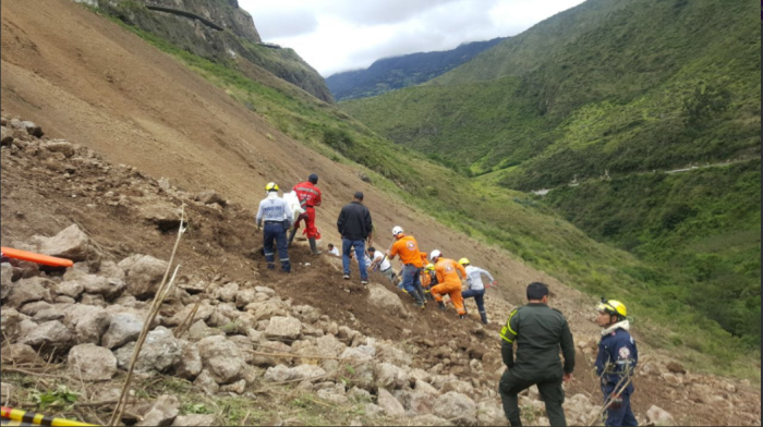 Recuperaron los cuerpos de 13 personas que murieron aplastadas por un alud en Colombia