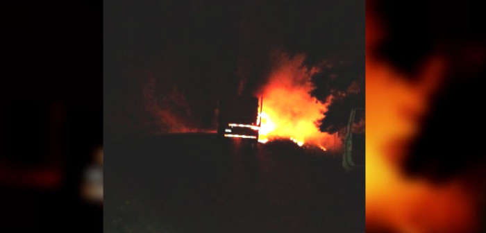 Nuevo ataque incendiario: camión resultó quemado en ruta que une Contulmo y Purén