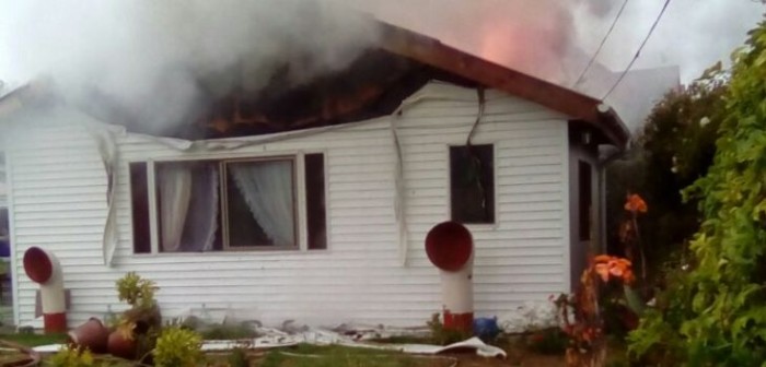 Terrible hallazgo en incendio en casa de Villa Alemana: un cuerpo estaba en el entretecho