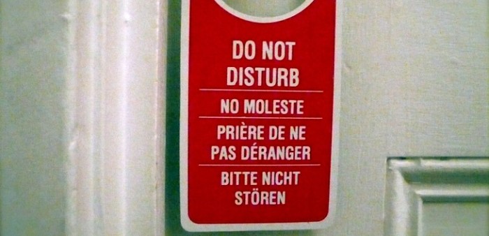 La cruda razón por la que Disney World retiró de varios hoteles letreros de 
