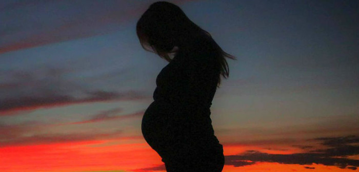 Investigan Drástica Decisión De Mujer Embarazada De 8 Meses Se Acostó En Vías Del Tren