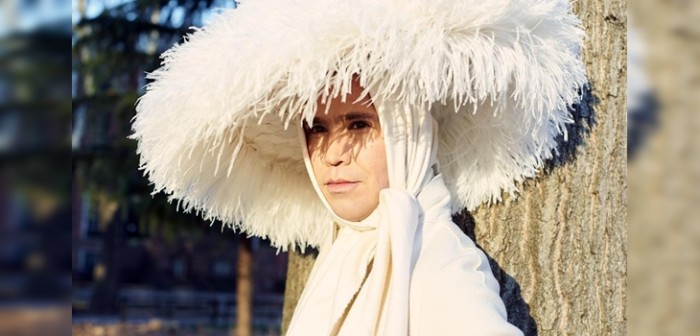 Di Mondo perdió 1 de sus 7 maletas al llegar a Chile: contenía prendas primordiales