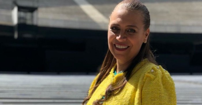 'Jurado del pueblo' reveló origen de su particular look usado en Festival de Viña del Mar