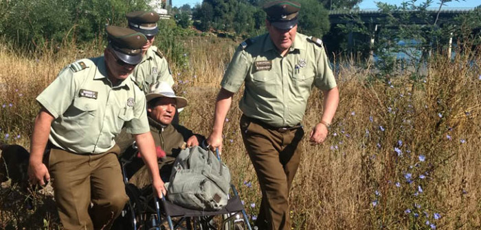 Osornino con discapacidad duerme en alcantarilla: sólo tiene su silla de ruedas