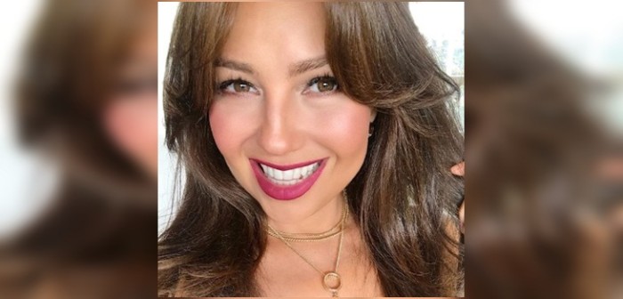¿Necesario? El doloroso tratamiento de belleza de Thalía para mantener una piel perfecta