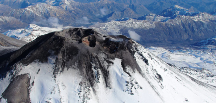 Volcán Chillán: Sernageomin llama a la calma tras aviso de posible erupción