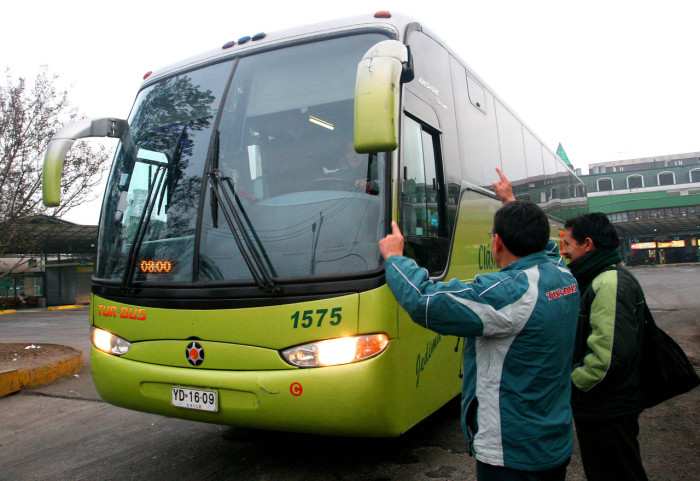 Millonaria suma deberá pagar Tur Bus a familia de pasajero fallecido en el norte del país