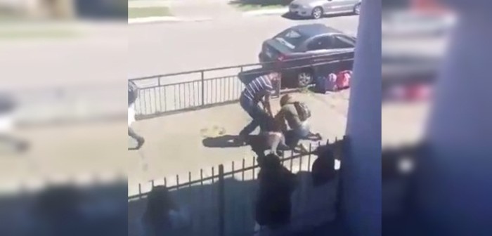 Captan brutal agresión de hombre a una escolar por hacer bullying a su hija