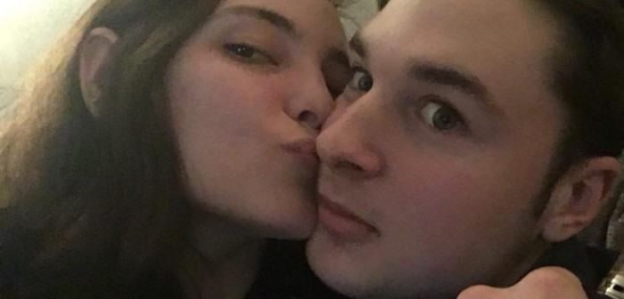 Pidió permiso a los padres de su pareja para casarse: una ola gigante acabó con los planes