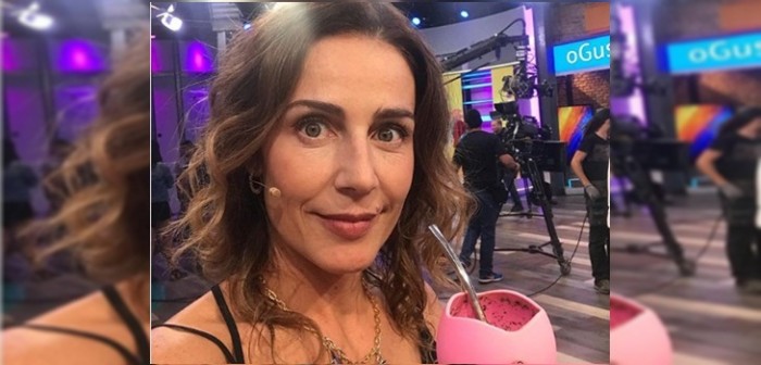 Bárbara Rebolledo celebró el Día de la Felicidad con bella foto de nacimiento de sus hijas