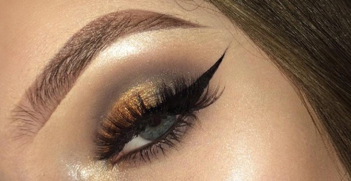 Alguien creó un nuevo estilo de maquillaje para cejas... y es más insólito que los otros