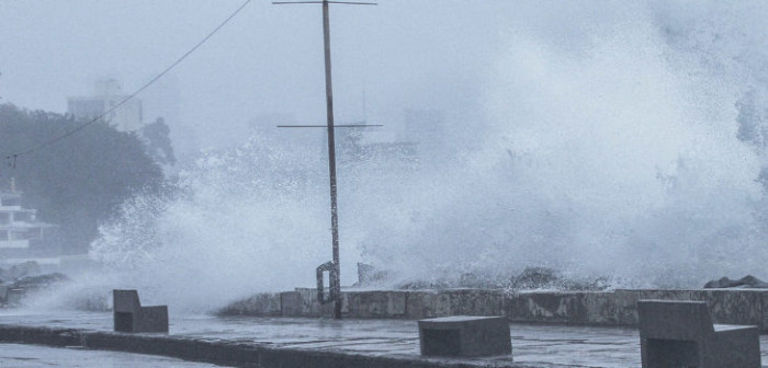 Precaución: este fin de semana se esperan olas de hasta 5 metros en la costa