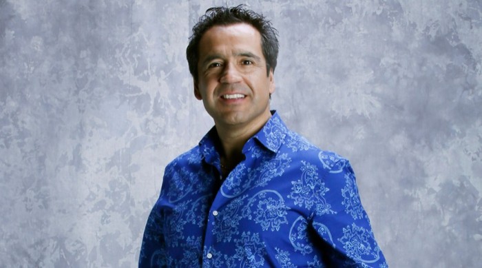 Igual de galán: así lucía Renato Munster hace 30 años en su debut en teleseries