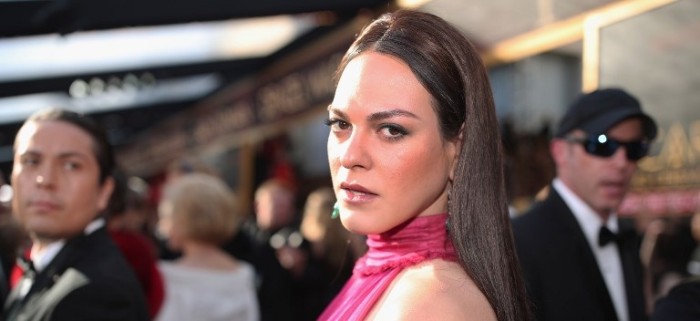 Daniela Vega se lució con elegante vestido en alfombra roja de la gala de revista Time