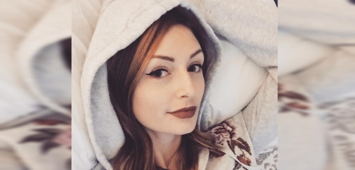 Joven sufrió accidente automovilístico y su delineador quedó intacto: reseña se hizo viral