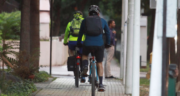 Nueva normativa prohíbe uso de bicicletas, patinetas y patines en las veredas