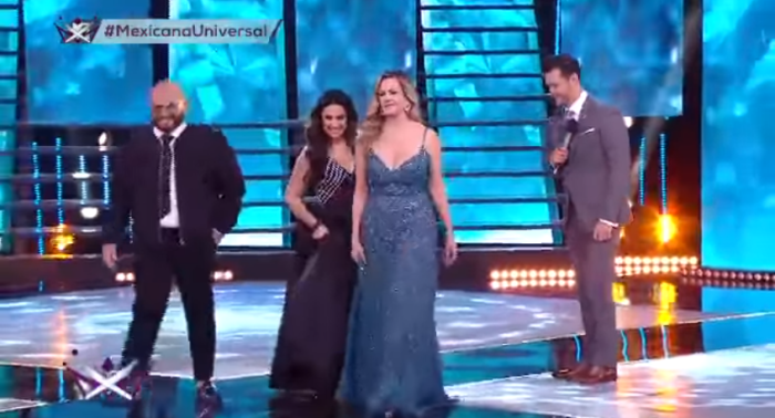 Animadora protagonizó fea caída en plena transmisión de programa en México