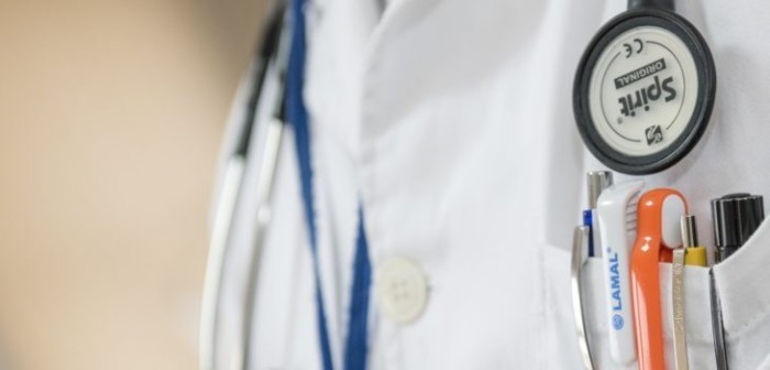 La extrema práctica sexual con que médico mató a su amante: usó drogas en partes íntimas