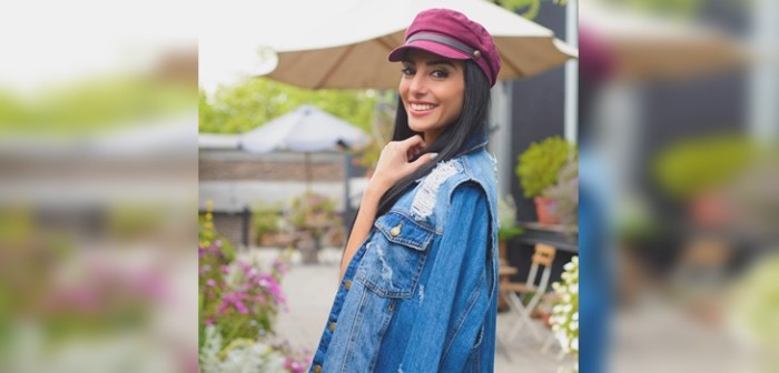 La curiosa imagen de Flavia Medina 'con tres brazos' que confundió a sus seguidores