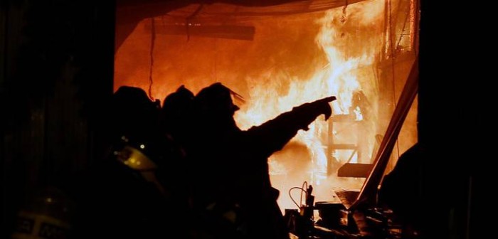 Mujer que logró huir de incendio volvió a rescatar a su tía de las llamas: ambas murieron