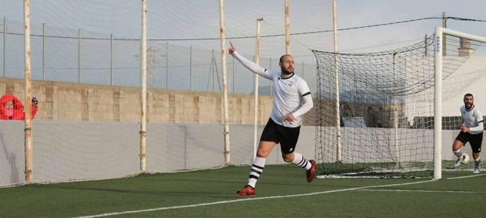 Criminal acción en España: futbolista le arrancó de un mordisco la nariz a su rival