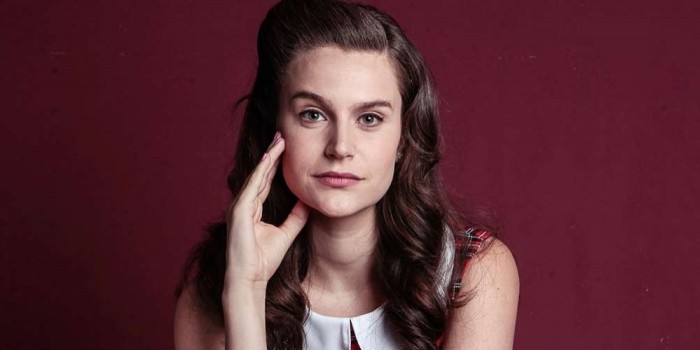 Personaje de Isabel pequeña impresionó por gran parecido a la actriz de nocturna de Mega