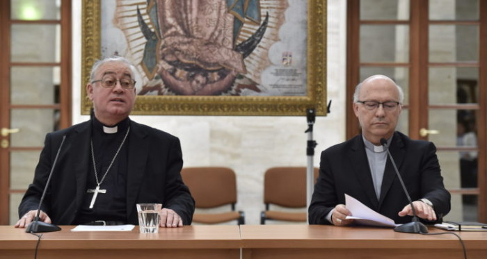 Impacto en la Iglesia: todos los obispos de Chile presentaron su renuncia al Papa