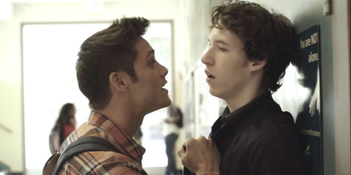 La gráfica y cruda escena de agresión sexual en '13 Reasons Why' que genera controversia