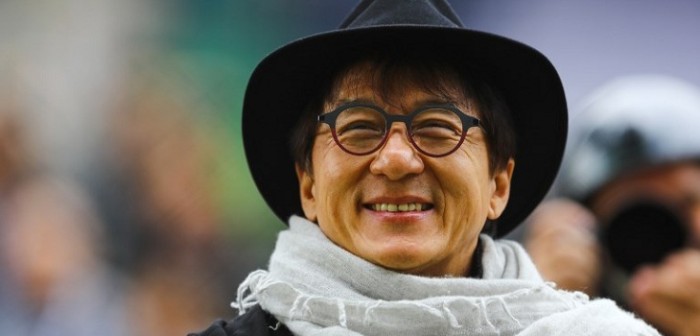 Hija de Jackie Chan pidió ayuda a través de YouTube: vive en la calle tras huir de su casa