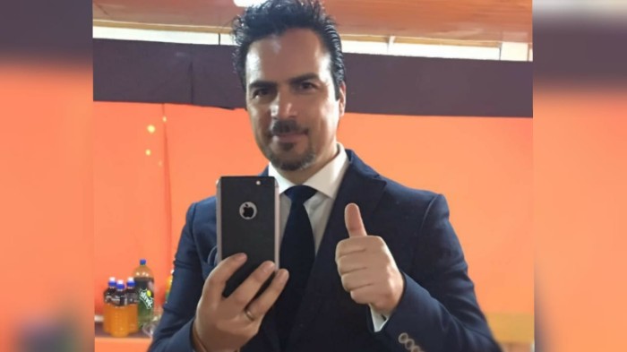 'Zip Zup' vivió tenso momento al transmitir por Facebook: fue controlado por Carabineros