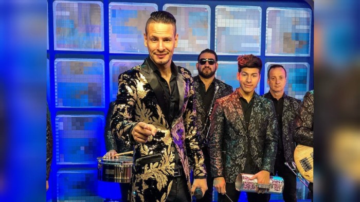 Zafaron de milagro: exvocalista de Ráfaga y su banda casi se matan en accidente de auto