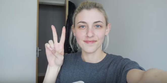 Video de 3 minutos muestra los cambios de una joven que se fotografió a diario por 8 años