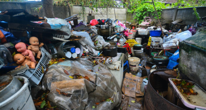 Madre e hija con mal de Diógenes acumularon casi 5 toneladas de basura