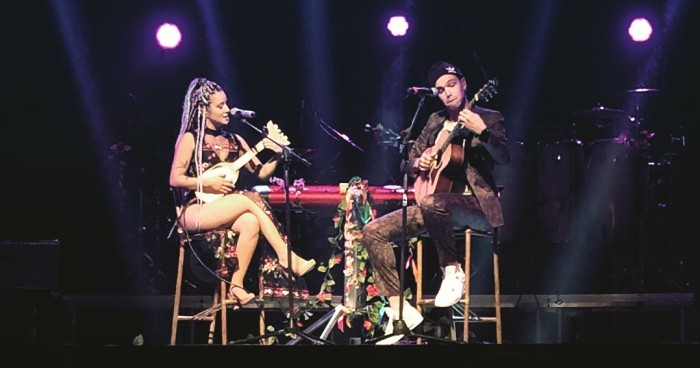 El bello momento que unió a Denise Rosenthal y a su pololo en un concierto de la cantante