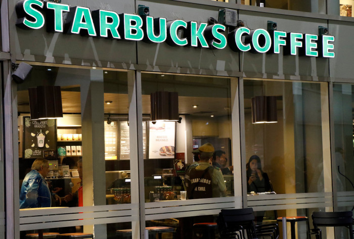 Estudiante desaparecida fue encontrada muerta en baño de Starbucks en Providencia