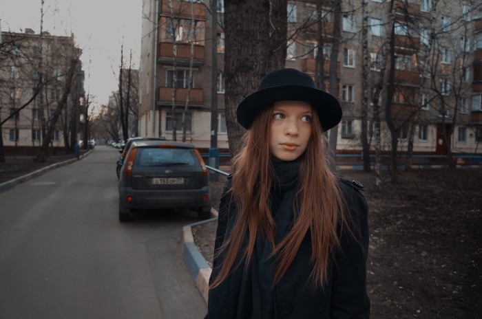 Lo que la postura corporal dice sobre tu personalidad, según la psicología