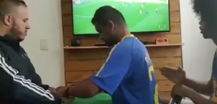 La emocionante celebración de hincha ciego y sordomudo tras gol de su equipo en Rusia 2018