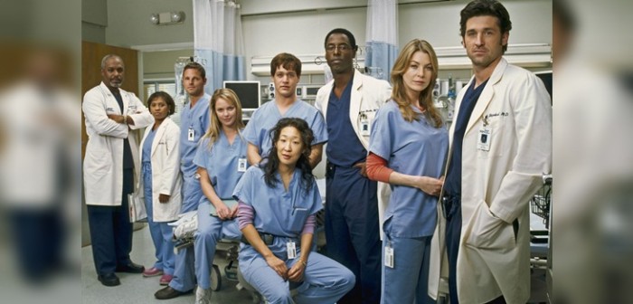 Ex 'Grey's Anatomy' que se tomó 'divertidas selfies' en cementerio terminó pidiendo perdón