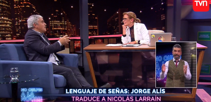 Parodia a intérpretes de lengua de señas en late de Kathy Salosny desató críticas