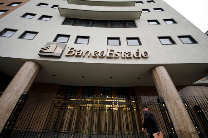 BancoEstado aún tiene dineros sin cobrar tras comisiones indebidas: hay $2 mil millones