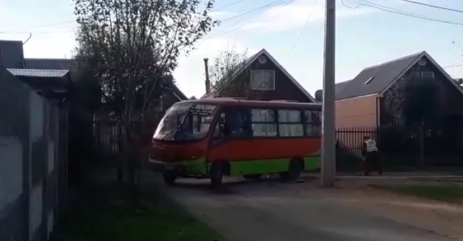 Tragedia: niña de 1 año y medio murió tras ser atropellada por un bus en Los Ángeles