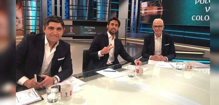 ¿A 'Rojo'? Jorge Valdivia mostró su faceta de bailarín en transmisión de partido en TVN