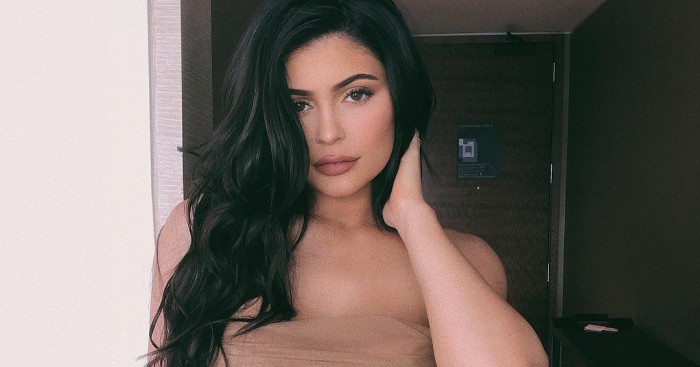 Al natural: Kylie Jenner causa furor tras compartir fotografía sin una gota de maquillaje