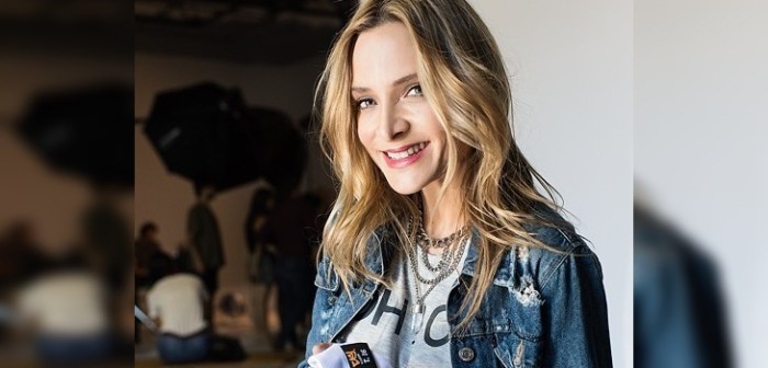 Nicole compartió adorable postal de su hija y seguidores destacaron su gran parecido