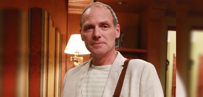 El nuevo (e inesperado) oficio de Bastián Bodenhöfer: dicta taller de manejo conflicto