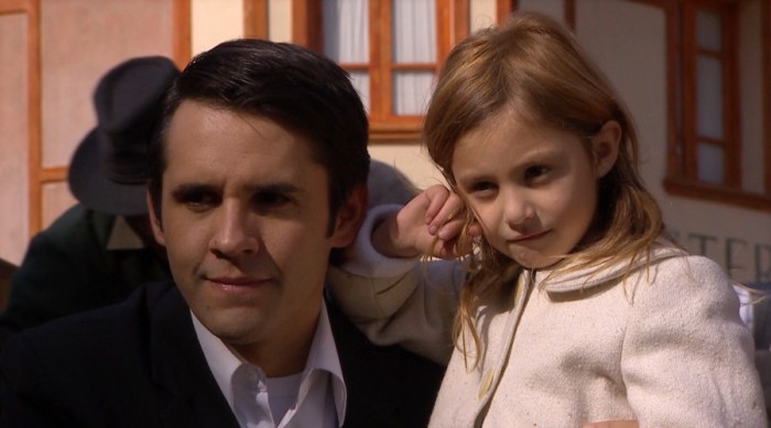 Está de vuelta: televidentes en shock con regreso del padre Reynaldo en nocturna de Mega