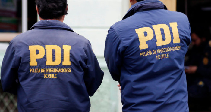 Hombre habría matado a padre y dejado en coma a su hijo por antiguas rencillas en Santiago