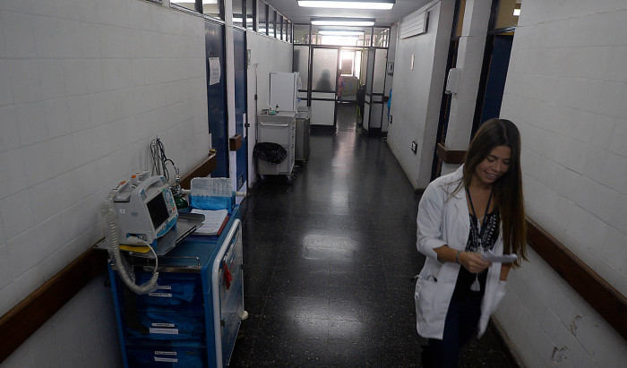 A preparar el currículum: nuevos hospitales requerirán a más de 16 mil profesionales