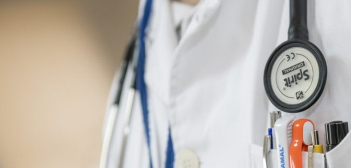 3 médicos son investigados por abuso sexual contra pacientes: uno ya había sido condenado