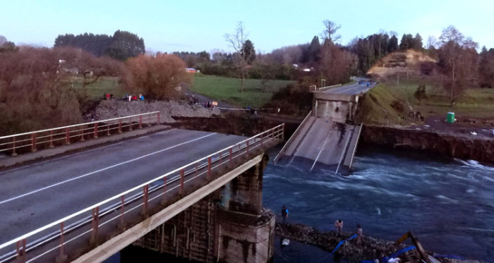 ¿Lo harán bien? Anuncian $970 mil millones para mejorar 229 puentes en todo Chile